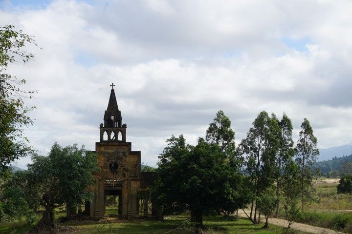 La fachada de la antigua iglesia. 